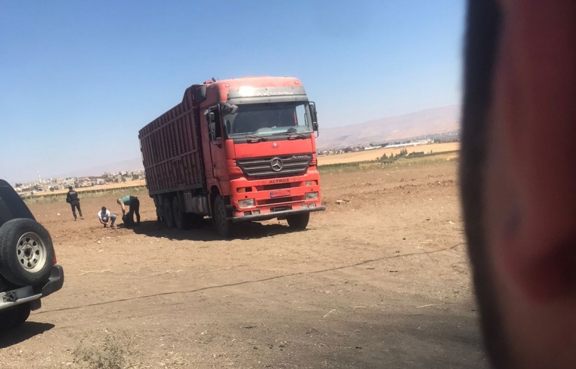 وزير الداخلية المولوي في سهل بدنايل للكشف على شاحنة النترات 