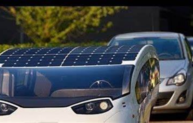 سيارات المستقبل.. ضوء الشمس يصنع الوقود 