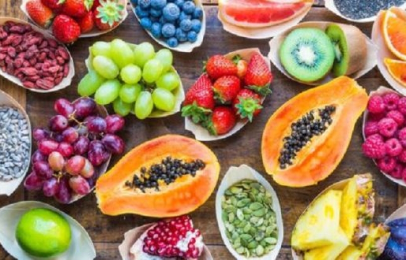 الإكثار من تناول الفاكهة مضر بالصحة؟
