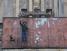 قاسم إسطنبولي يعيد السينما الى طرابلس بعد عقود من الغياب